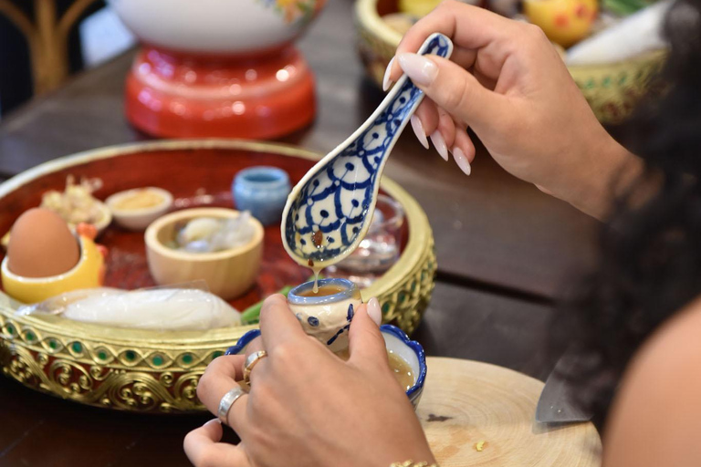 Sathon: Hands-on Thai Cooking Class & Market Tour in Bangkok