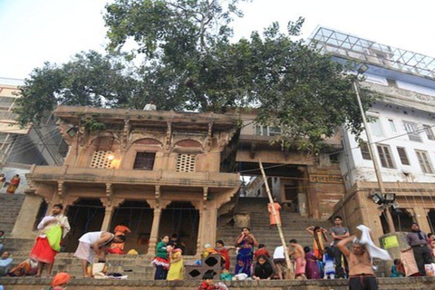 Varanasi: Heritage Walk with Unraveling Varanasi's History