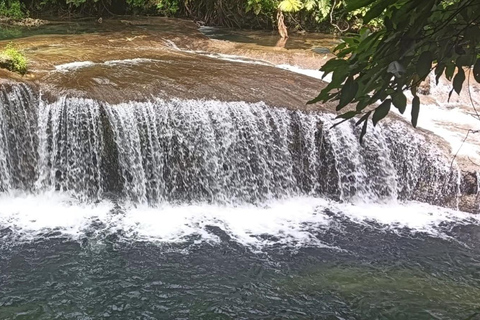 Port Vila: Chocolate Factory, Village, & Waterfall Tour Full Local Lunch Option