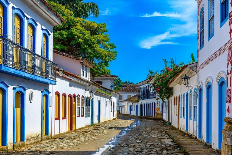 TOUR DE VILLE EN PARATY : Plages privées et charmes coloniaux