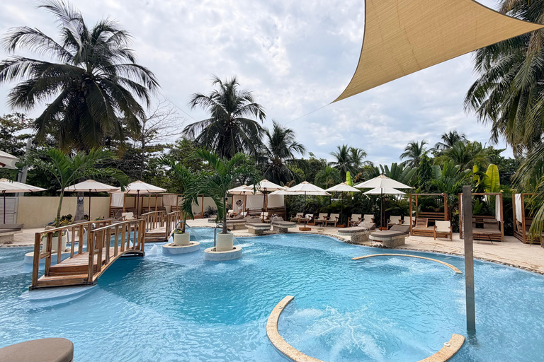 Cartagena: Palmarito Beach Day Trip with Lunch & Drinks