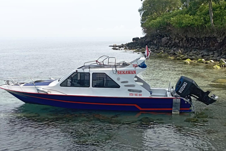 Private Guided Speedboat Experience Bangsal to Gili Bangsal (Lombok) to Gili Trawangan