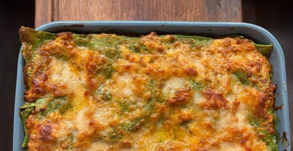 Bologna: Green Lasagna and Tiramisu Course with Lunch