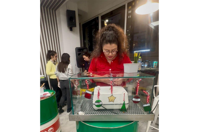 Thessaloniki: Christmas Stained Glass Ornaments Workshop