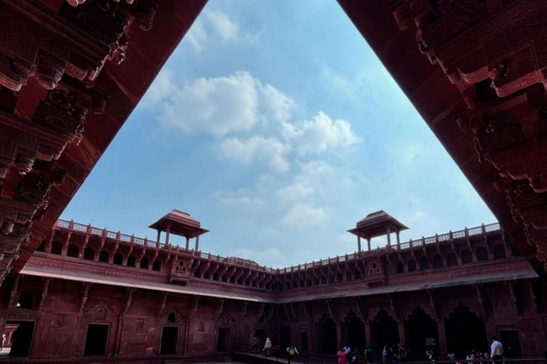 Delhi: Old and New City Full-Day Tour with Lunch