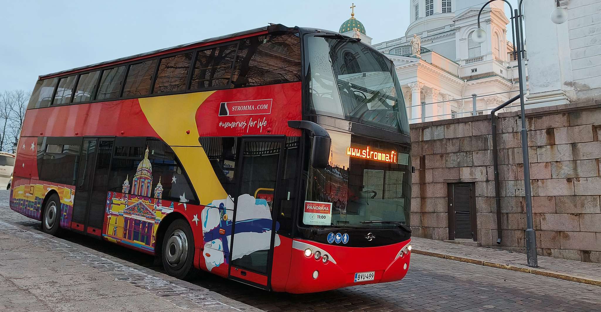 Helsinki: Bus Tour with Audio Guide
