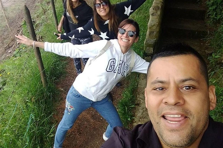 Medellín: tour privato sulla via della fuga di Pablo EscobarMedellín: tour privato sulla rotta di fuga di Pablo Escobar