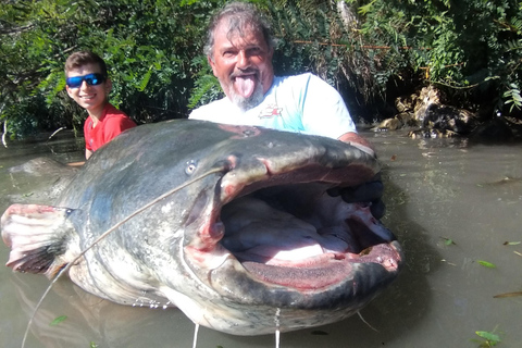 Catfish fishing in the Camargue and a boat tour of the Pont d'Avignon