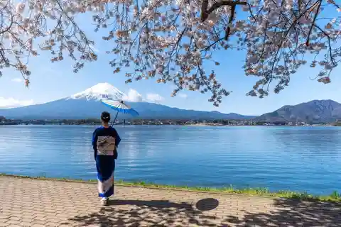 Tokio: Monte Fuji, Parque Arakura Sengen, Oshino Hakkai Tour en autobús