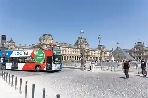 Versailles Palace : Day Trip & Paris Hop-On Hop-Off
