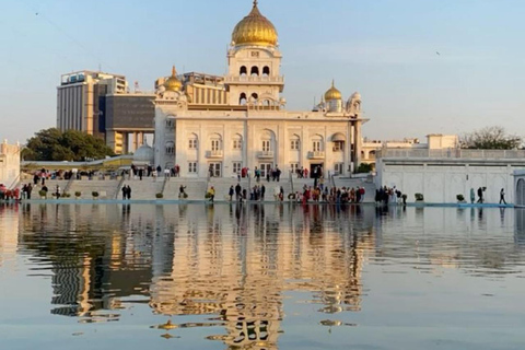 Delhi Famous Temples 5-Hour Guided Tour with Skip-the-Line Car+Driver+Tour Guide+Entry Fees