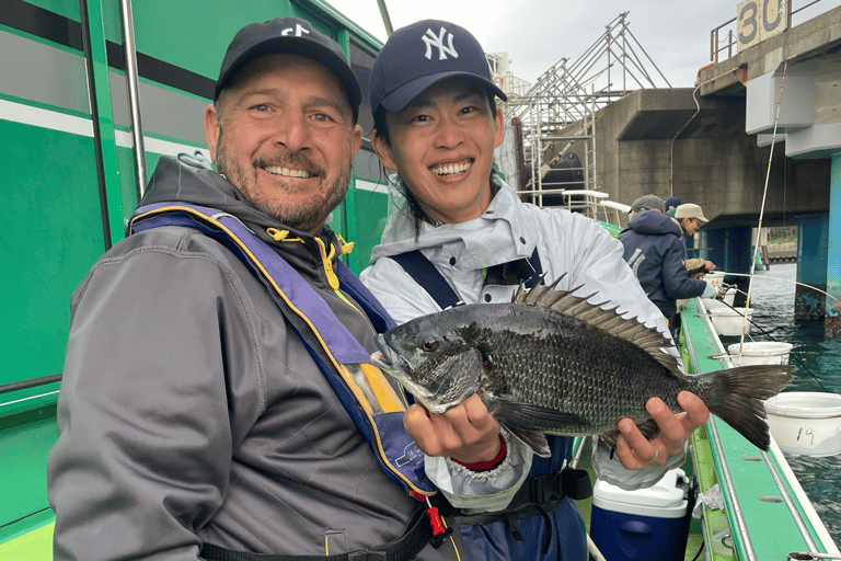 Tokyo: Fishing Adventure & Japanese Cuisine with Your Catch
