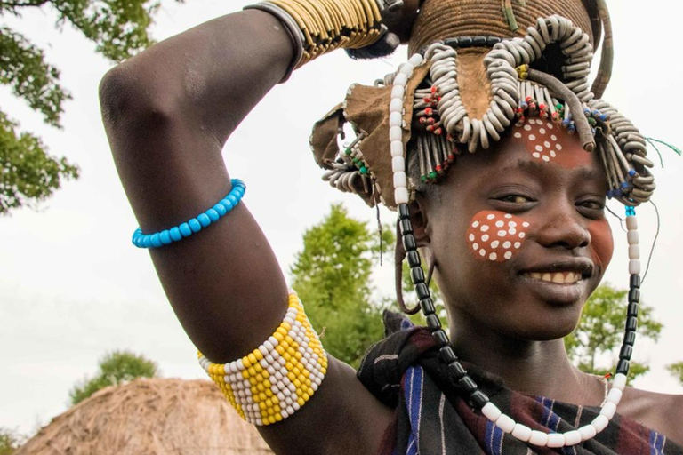 From Addis Ababa: 10-Day Omo Valley and Rift Valley Tour