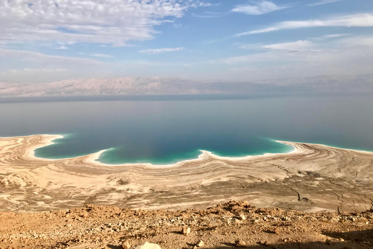 Da Amman: Tour di un giorno intero del Mar Morto e delle sorgenti termali di Ma&#039;inTour con solo trasporto