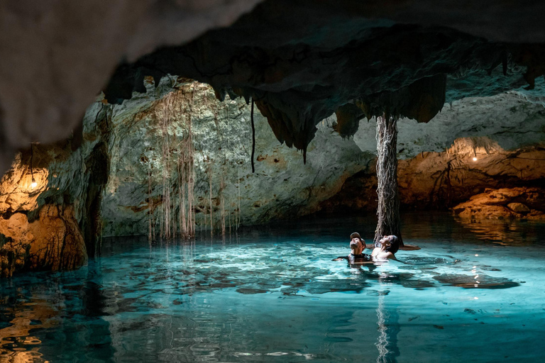 From Tulum: Tulum Ruins and 2 Cenotes Tour Tour with Amenities, Box Lunch, and Drink Package
