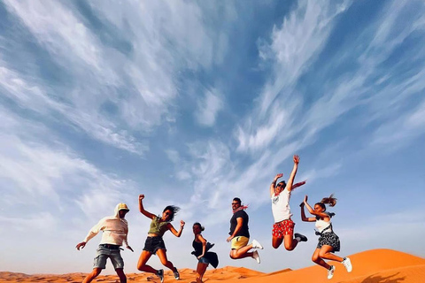 رحلات سفاري في الكثبان الرملية الذهبية في قطر، وركوب الجمال، والتزلج على الرمال، والبحر الداخليجو