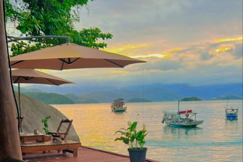 Paraty: Speedboat Tour of the Islands and Paradise Beaches Paraty: Speedboat Ride to the Islands and Paradise Beaches