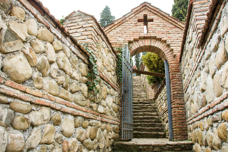 Tbilisi: Kakheti Wine, Bread, & Sighnaghi Day Trip