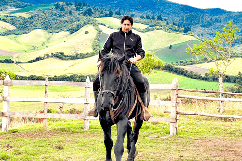 Avontuur te paard in het hart van de Ecuadoraanse Andes