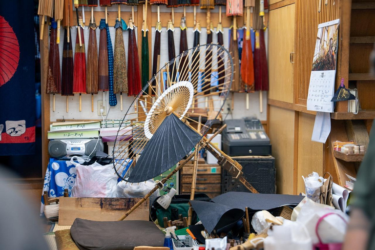 Kanazawa: Samurai and Geisha Culture Walking Tour with Lunch