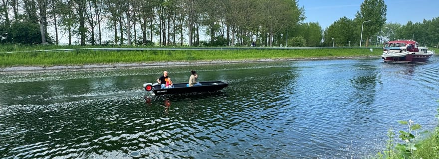 Location autoguidée de bateaux électriques