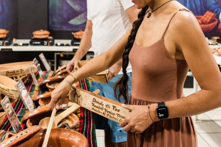 Make traditional Belgian chocolate in the city of Bruges