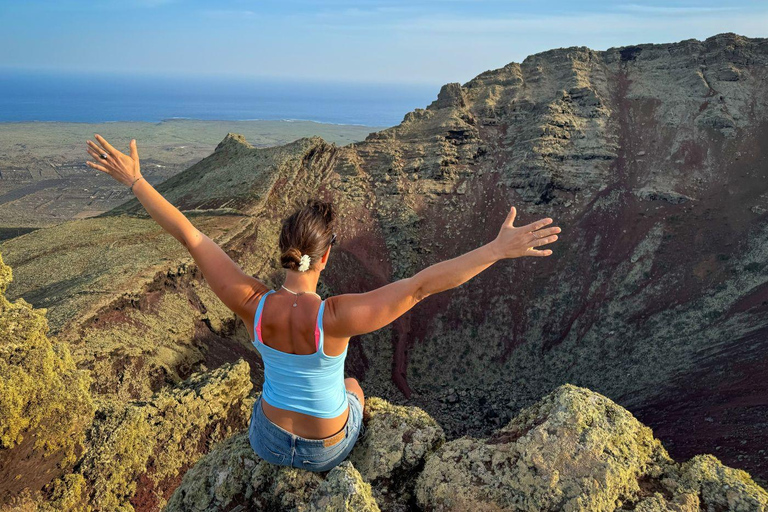 Lanzarote: Timanfaya, El Golfo, and Los Hervideros Tour