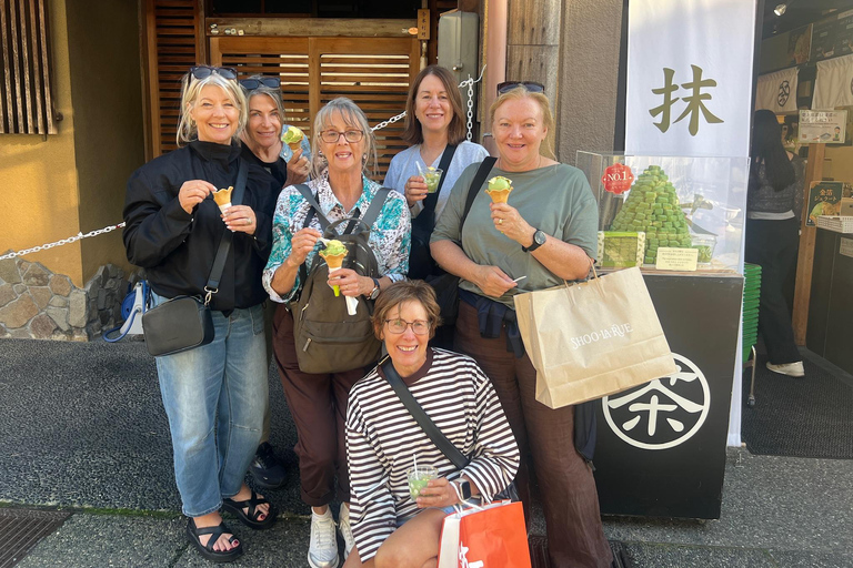 Kanazawa:Gold Leaf Experience, Geisha District & Matcha Tour
