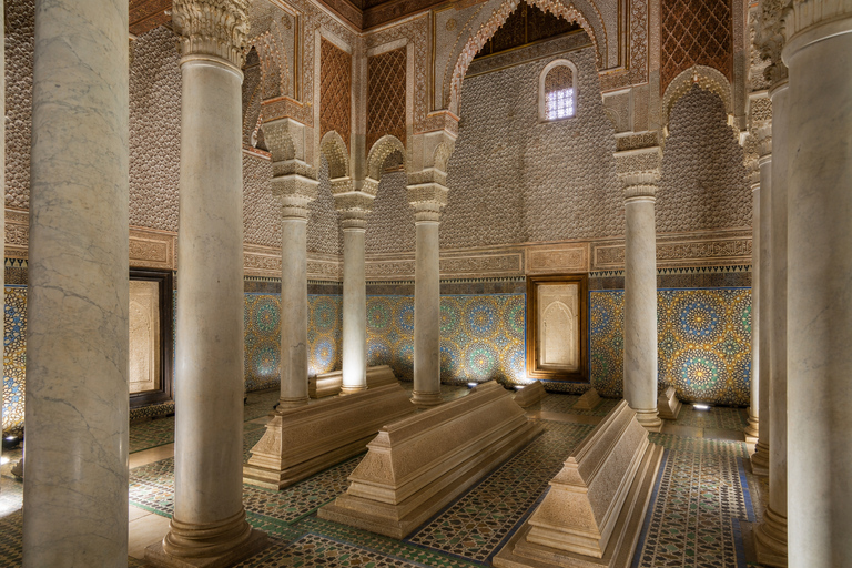 Marrakesh: Saadian Tombs, Bahia Palace, Mellah & Medina Tour Shared Group Walking Tour in English from the Meeting Point