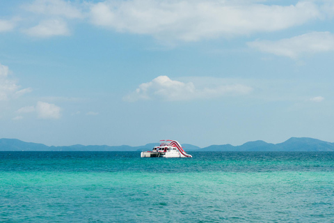 Pattaya: viagem de 1 dia para 2 ilhas em um catamarã com almoço