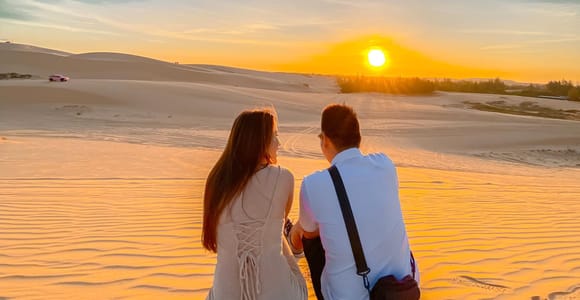 Mui Ne Sandunes: 5-hour Sunrise or Sunset Tour by Jeep