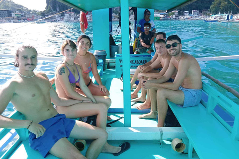 El nido :private tours ( early departure to avoid the crowd)