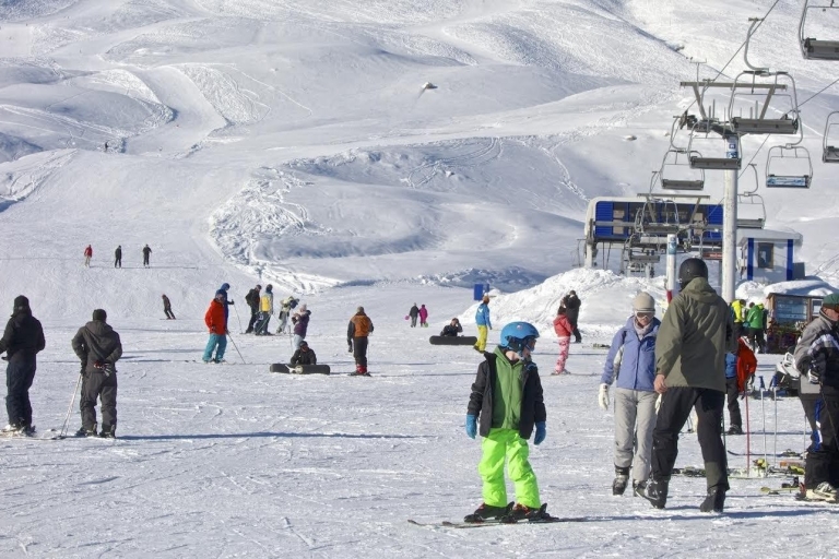 Tbilisi: Bakuriani Ski Resort Tour with Winter Activities