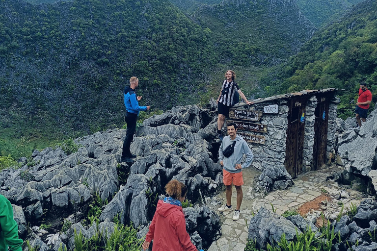 Circuit de luxe de 3 jours à moto à Ha Giang avec Easy Rider