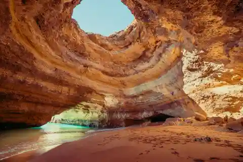 Benagil: Caves, Coves & Secret Beaches Guided Kayaking Tour