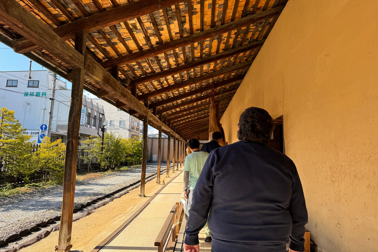 Takayama: Full-Day Private Guided Tour to 6 GYG Top Spots