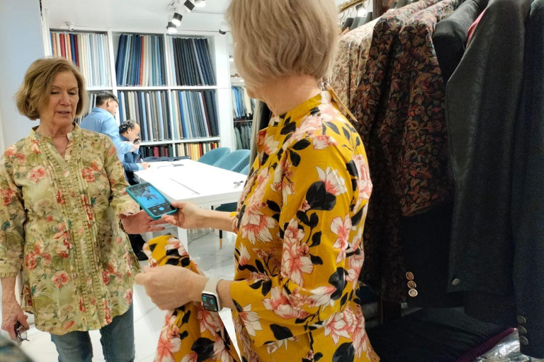 Wedding Wear & Bollywood Glam Shopping Tour (Women-Led Tour) Wedding Wear & Bollywood Glam Shopping Tour (Half-Day Tour)