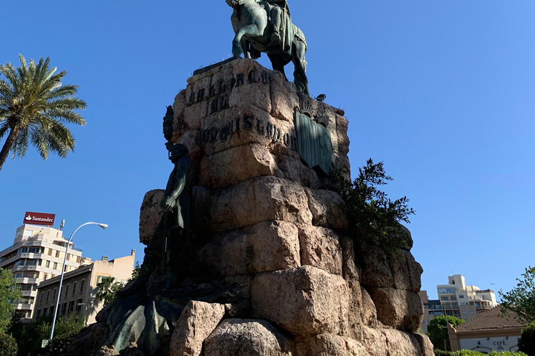 Palma de Mallorca: Private Guided Walking Tour with Tapas