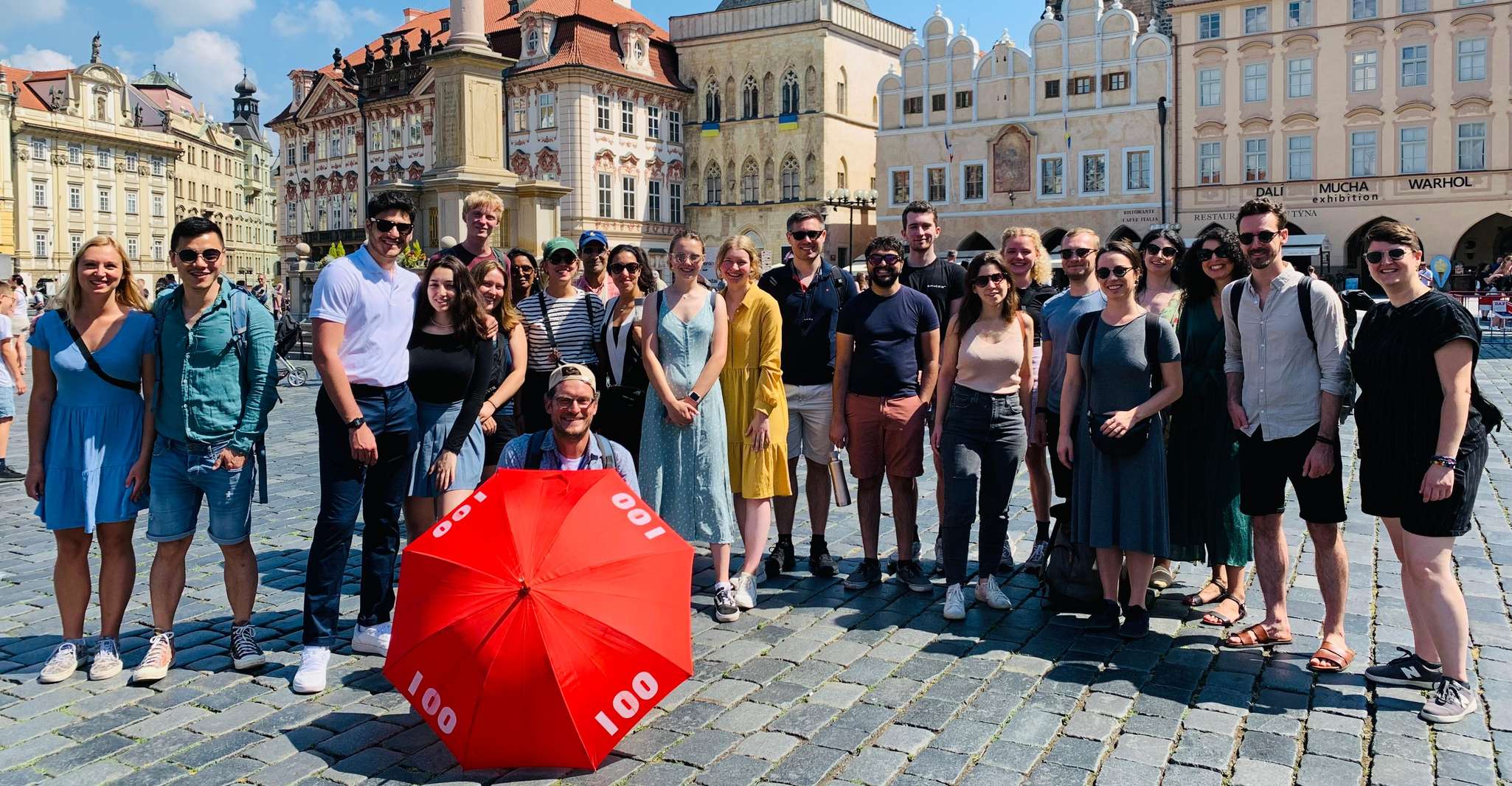 Prague: Top Sights and Historic Center Introduction Tour