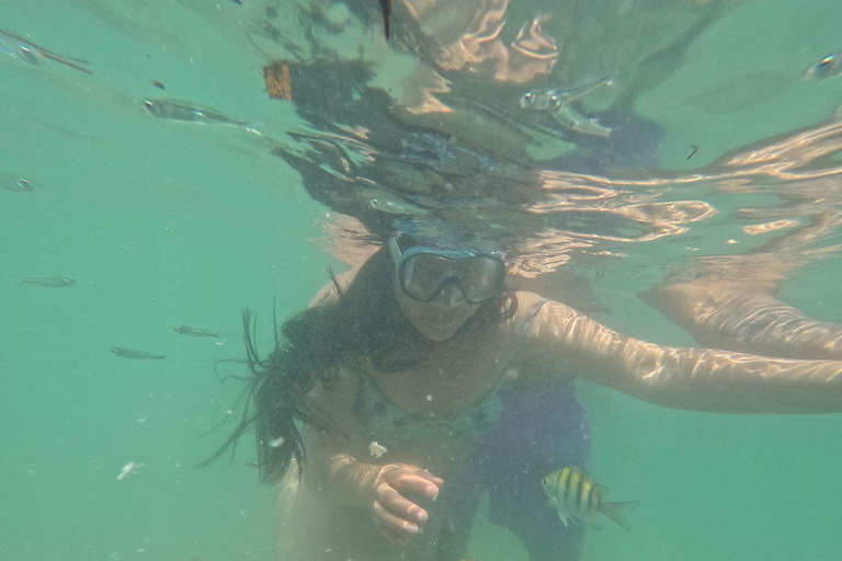 VIP 5-Island Speedboat Tour + Open Bar and Stops at Private Islands