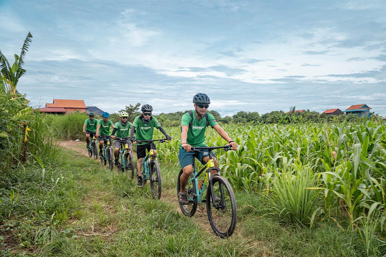 Phnom Penh: Mekong Island Full Day Ride with Lunch