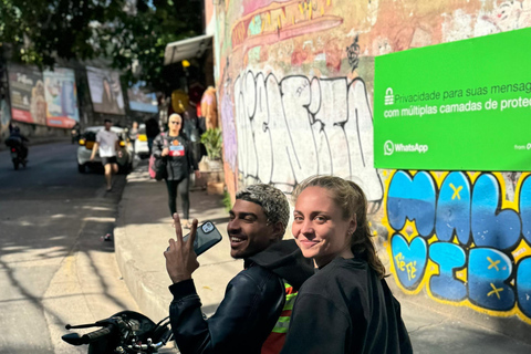 Rio: Uppslukande tur genom gränderna i Rocinha-favelanRio: Uppslukande rundtur genom gränderna i Rocinha-favelan