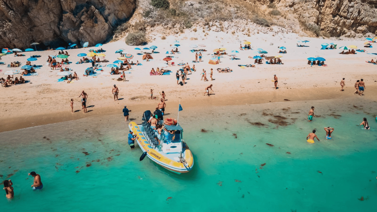 Taxi Boot Strand Ribeira do Cavalo
