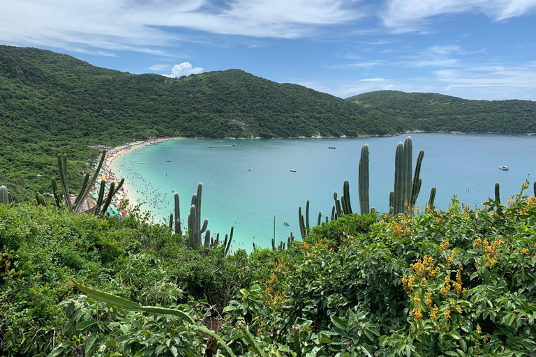 Visite en bateau des plages d&#039;Arraial do Cabo avec prise en charge à l&#039;hôtel