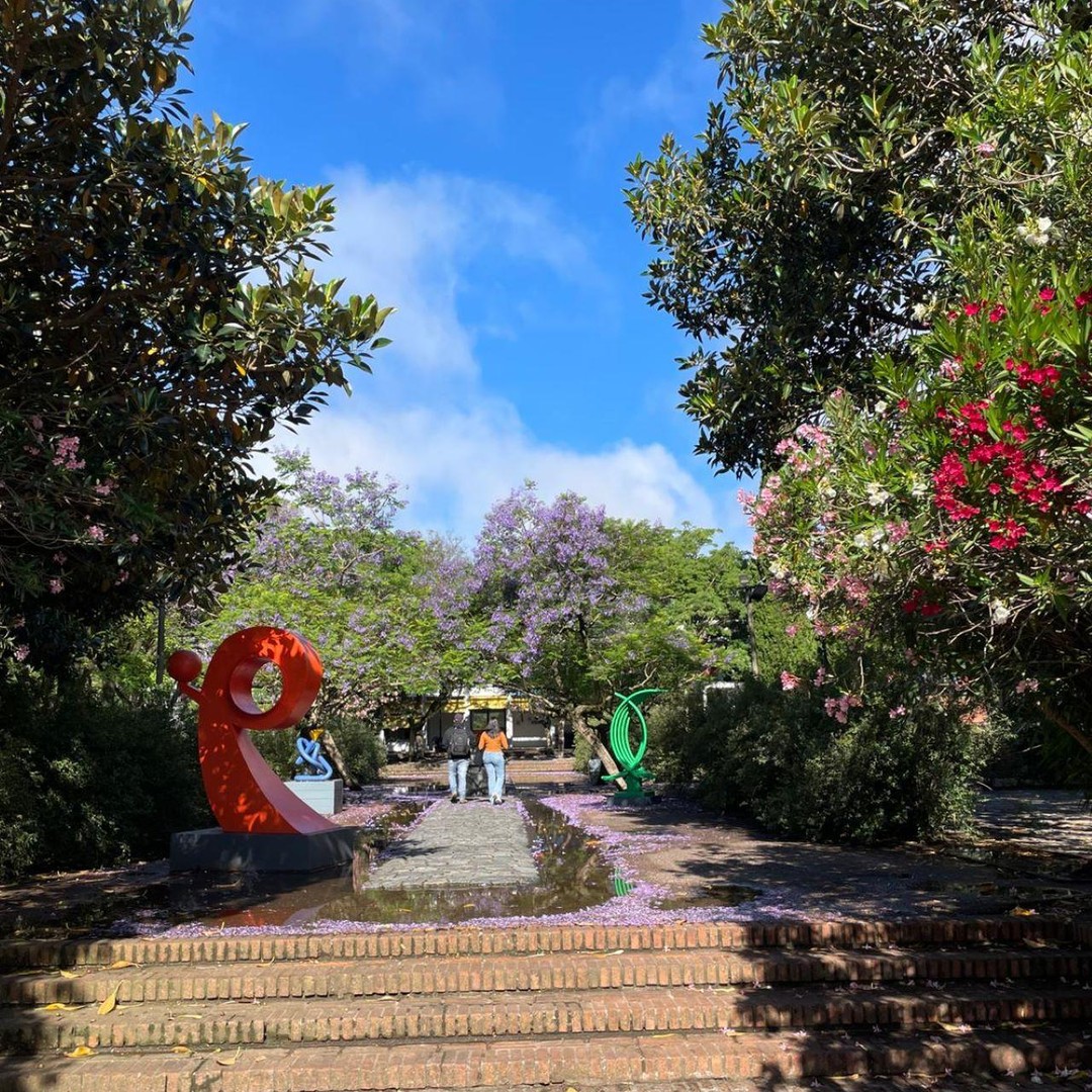Colagem de mídia