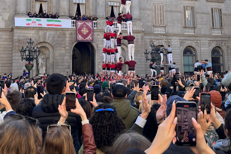 Barcelona Gothic WalkingTour: Roman Walls & Hidden Courtyard Small Group Tour