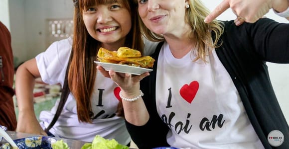 Hoi An: Guided Food Tour by Scooter with Hotel Pickup