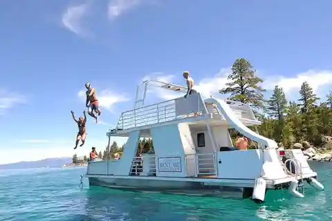 South Lake Tahoe: 36-Foot Weekender Pontoon Boat Rental