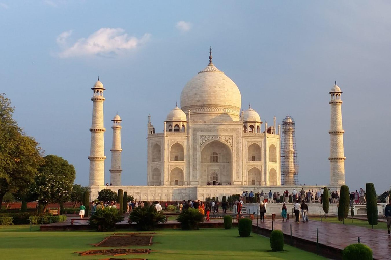 Agra: Private Full-Day Sightseeing Tour w/ Multi Options Local Expert Tour Guide Only