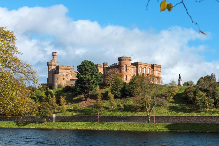 Huellas Familiares de Inverness: Historia y Mercados